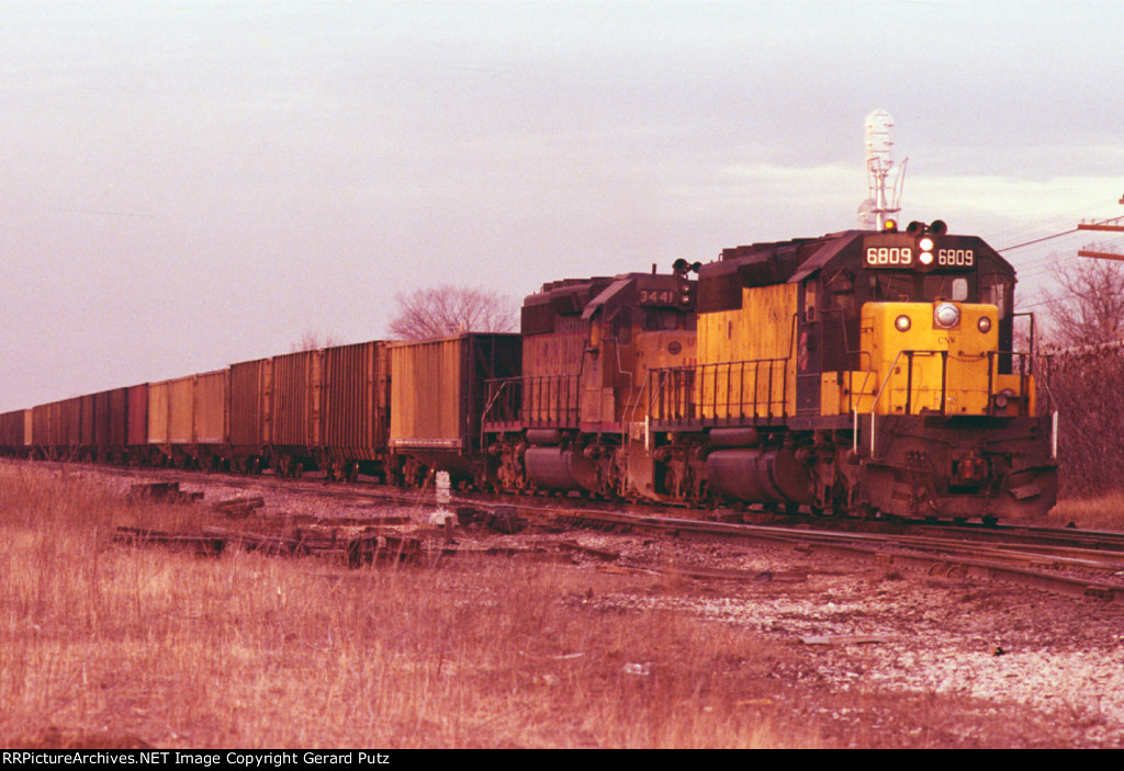 e/b C&NW Train of Empty Coal Cars